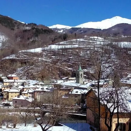 Con Vista Sul Cimone 아파트 퓨말보